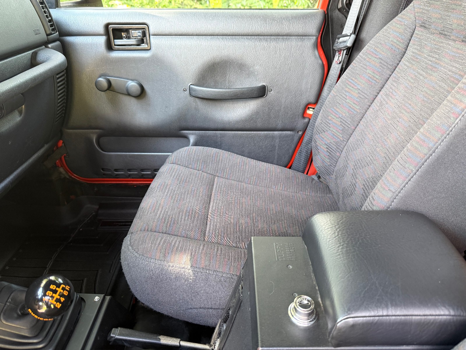 2005 Jeep Wrangler 2038