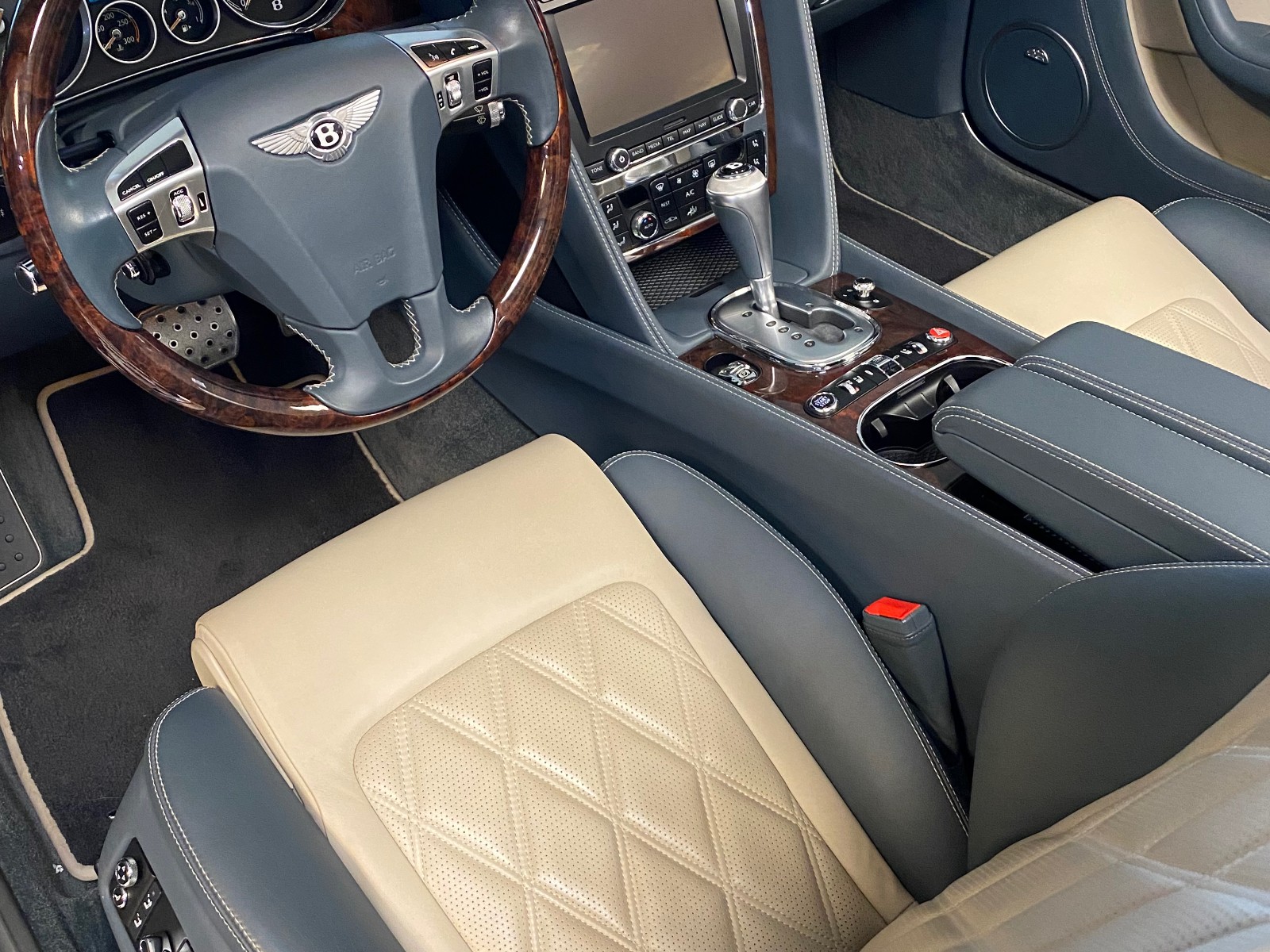2013 Bentley Continental GTC 307