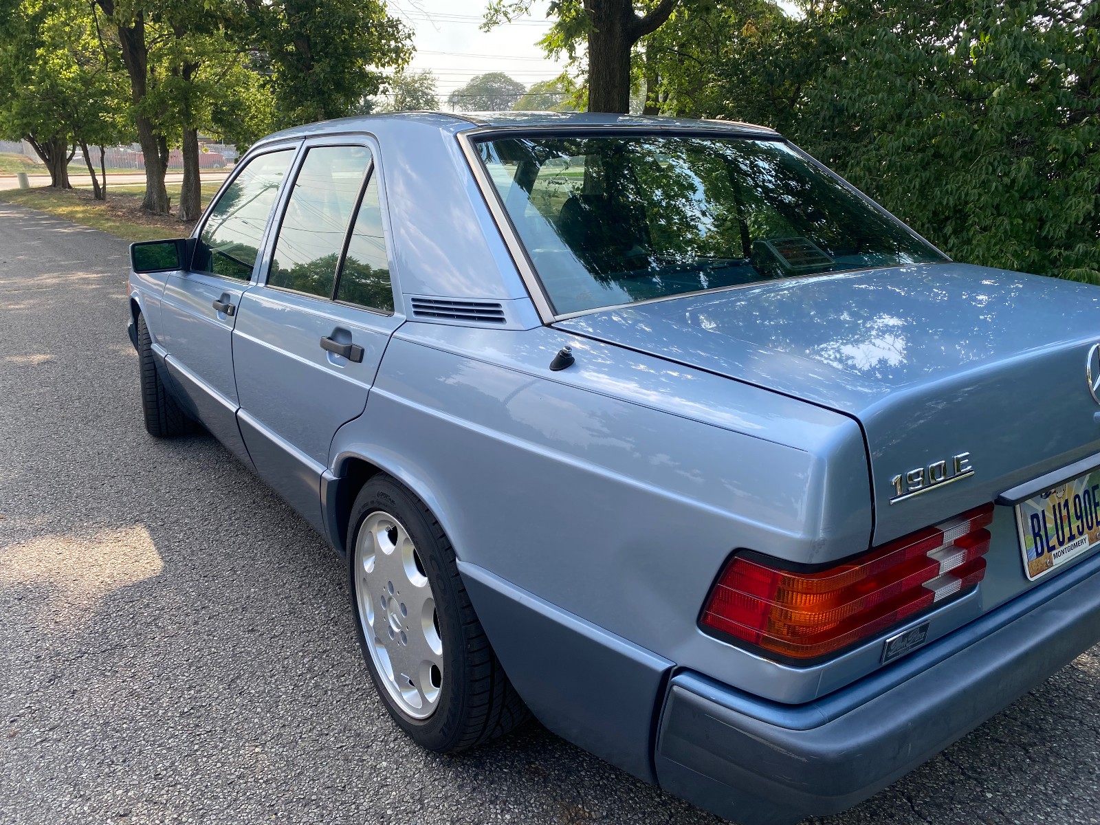 1992 Mercedes  190e  965