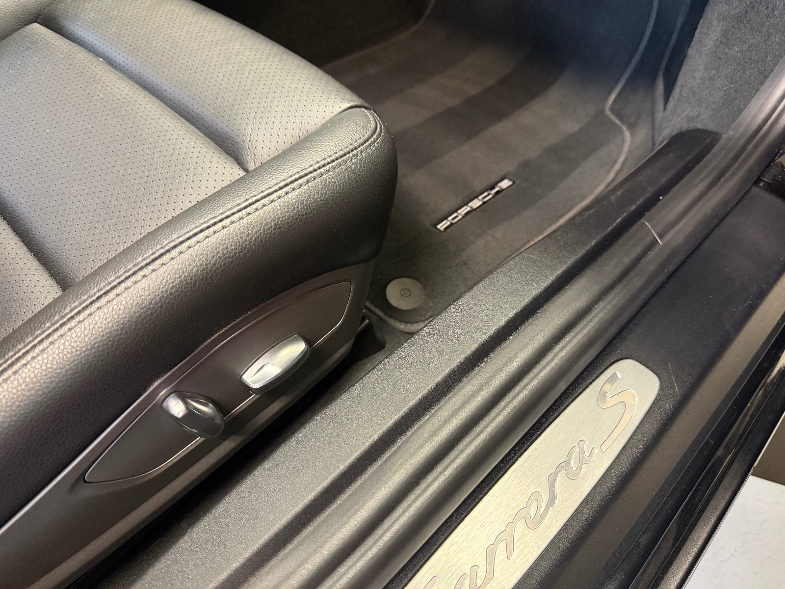 2014 Porsche 911 Carrera S 1438