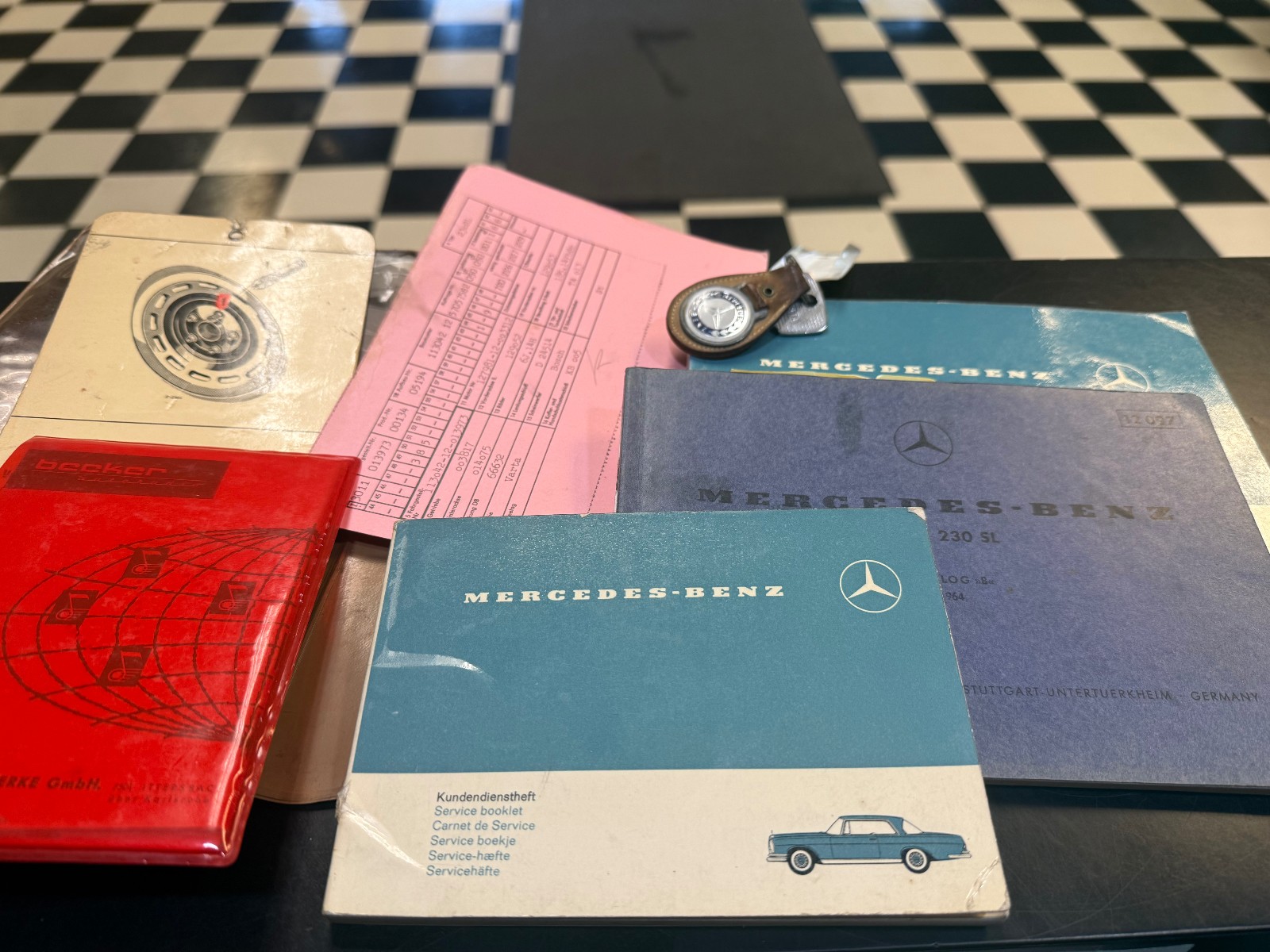 1966 Mercedes Benz 230SL