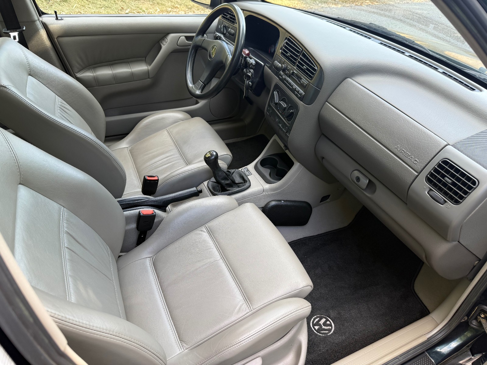 1998 Volkswagen  Jetta  1631