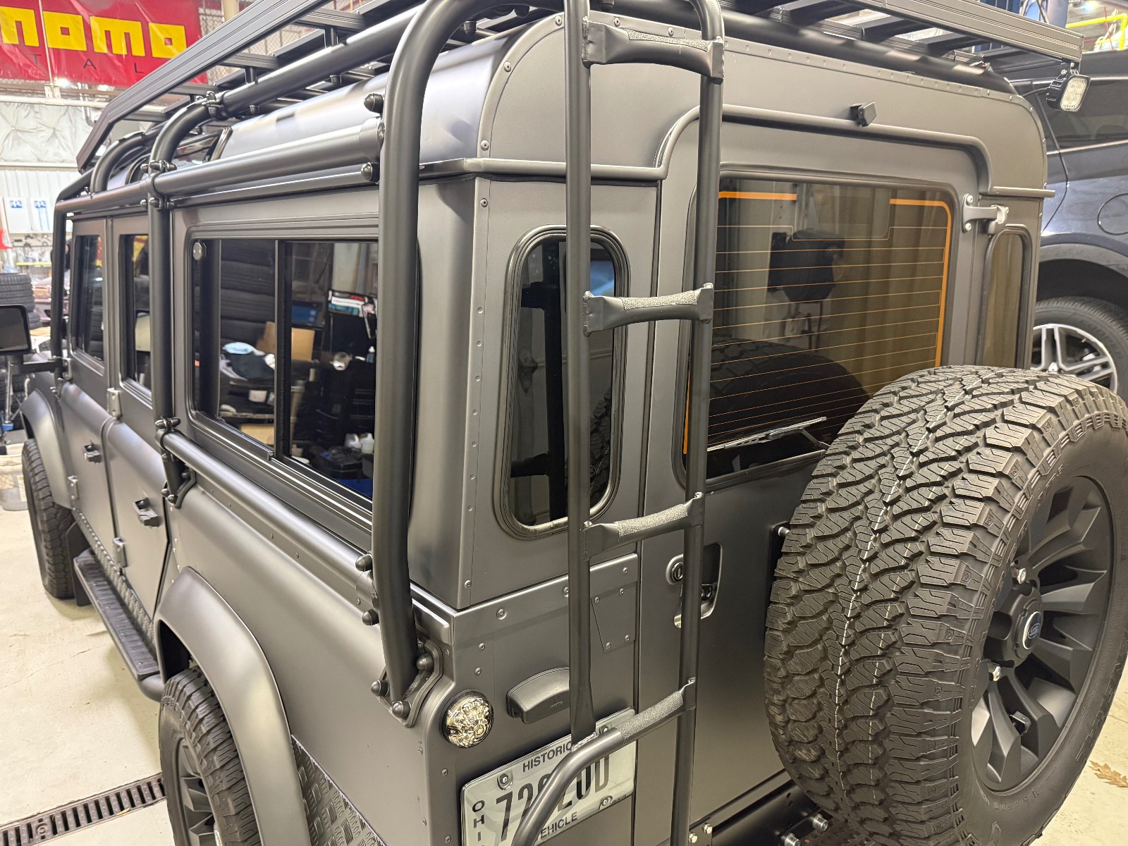 1988 Land Rover Defender 110 1708