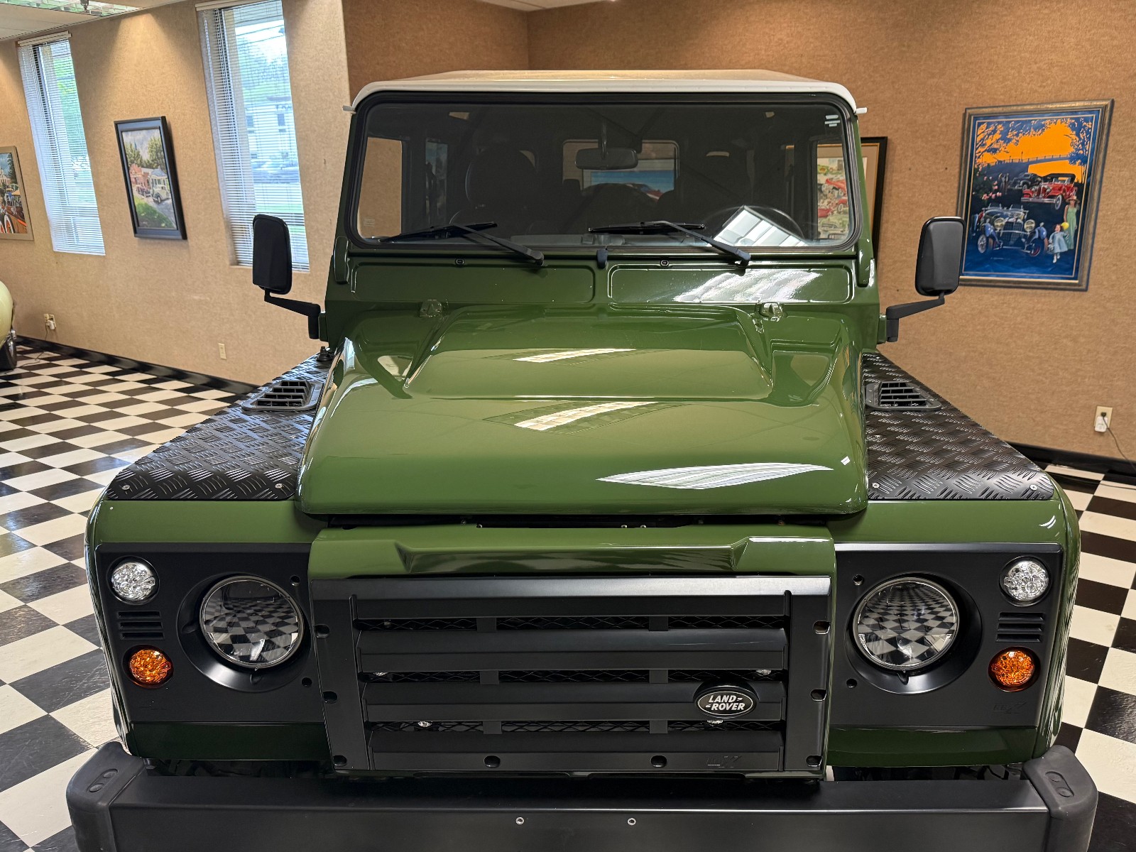 1985 Land Rover Defender 110 Euro Spec 1865