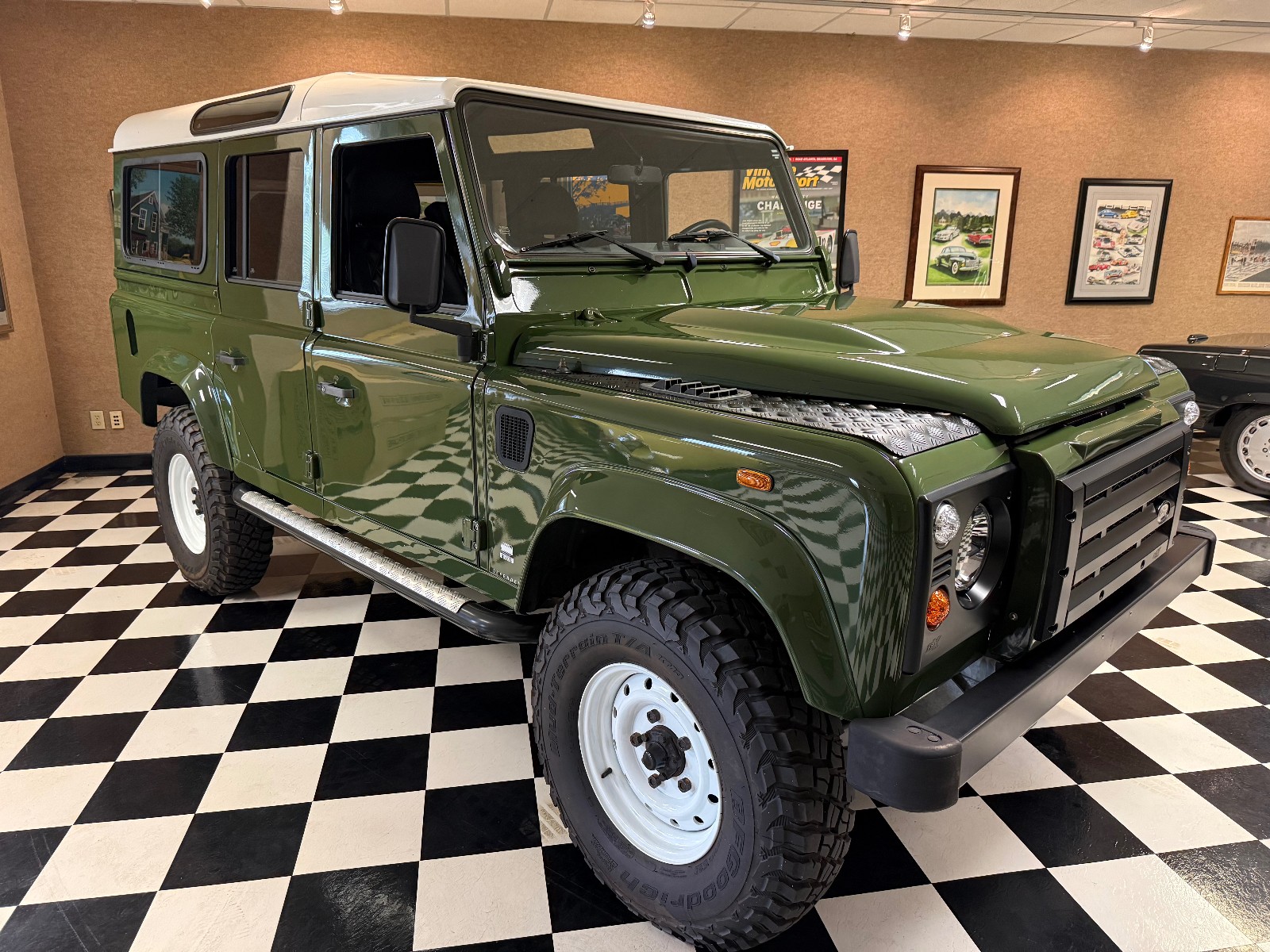 1985 Land Rover Defender 110 Euro Spec 1862