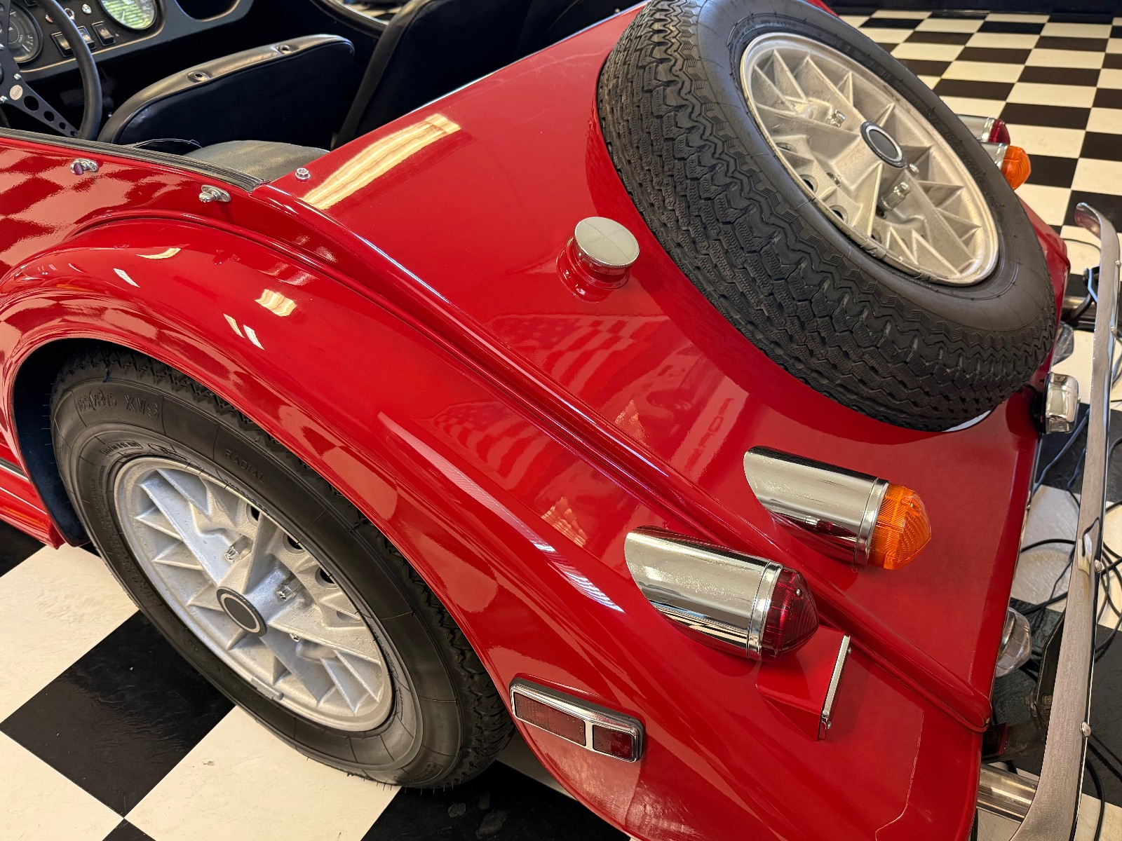 1971 Morgan Plus 8 1880